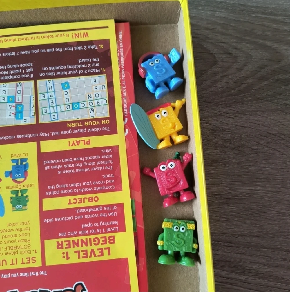 Hasbro Scrabble Junior Kids Board Game - Colorful Characters Crossword